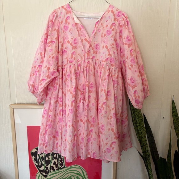 Shop The Mint Dresses & Skirts - Euc shop the mint Pink Floral puff Sleeve Dress size large